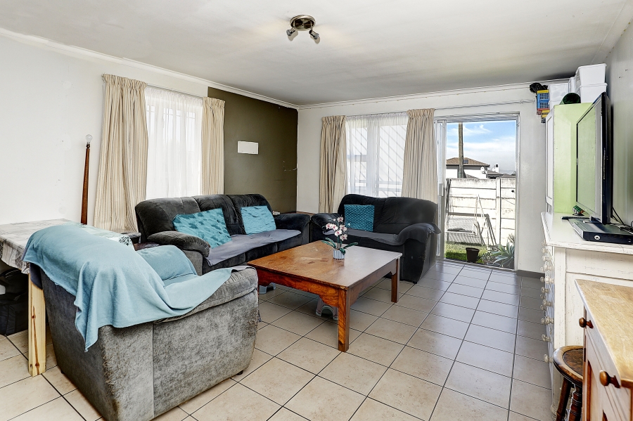 3 Bedroom Property for Sale in Brackenfell Central Western Cape